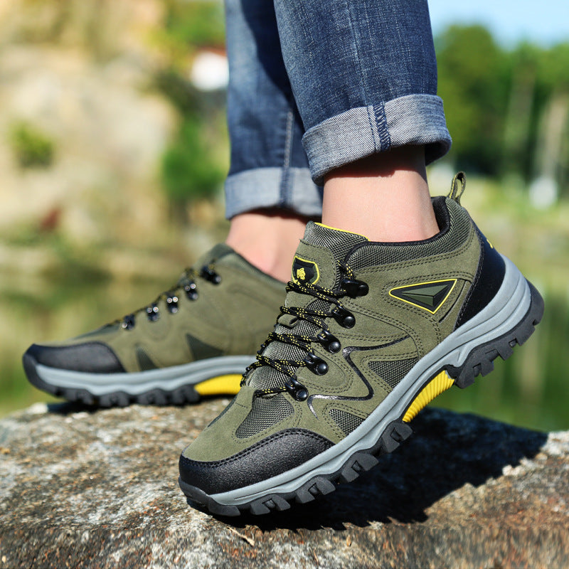 Men's new anti-slip and waterproof outdoor hiking shoes.