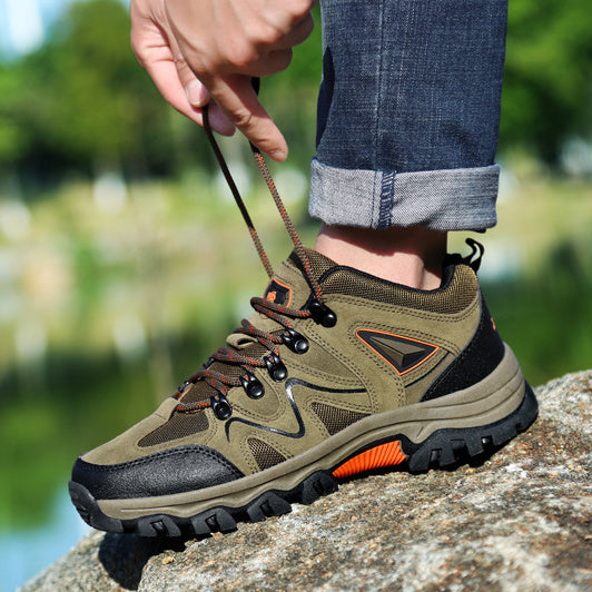 Men's new anti-slip and waterproof outdoor hiking shoes.